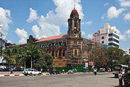 Colonial building