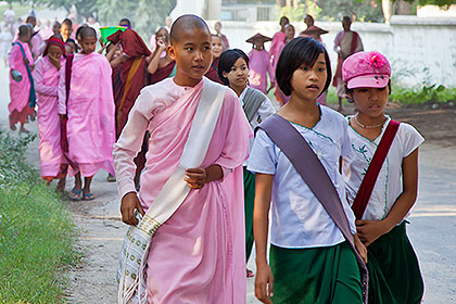 novice nuns