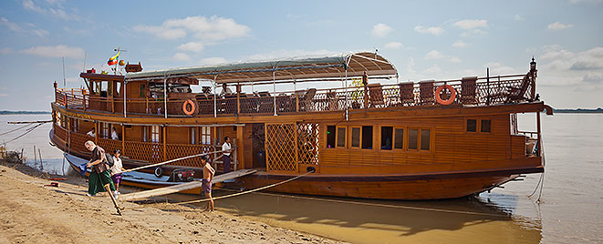 riverboat