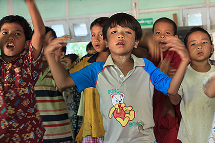 children singing